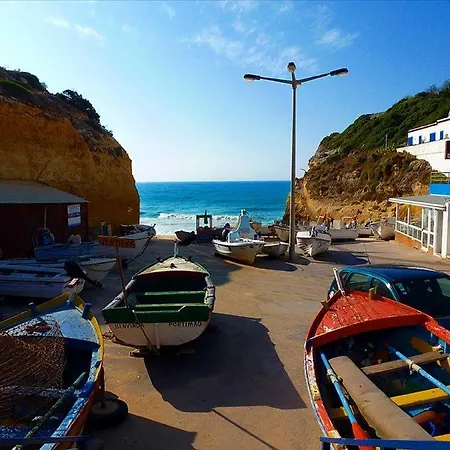2 Bedroom Located Near The Beach *